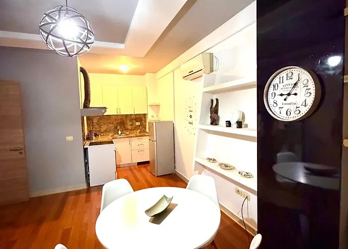 Ergi's Host * Тирана